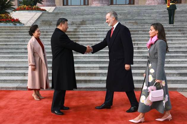 12-11-2025 China King Felipe VI and Queen Letizia with President Xi Jinping and Peng Liyuan during the statevisit in Beijing, China. Â  Copyright: xPPEx
