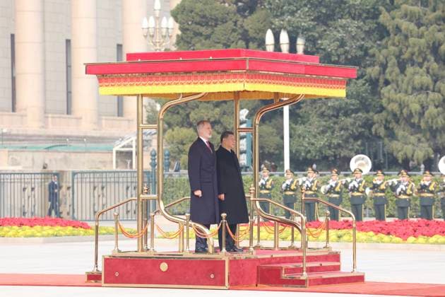 12-11-2025 China King Felipe VI with President Xi Jinping during the statevisit in Beijing, China. Â  Copyright: xPPEx