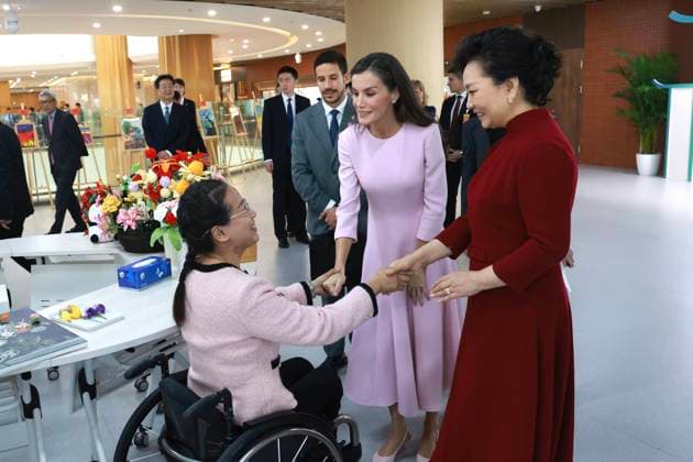 12-11-2025 Queen Letizia with Peng Liyuan during the statevisit in Beijing, China. Â  Copyright: xPPEx