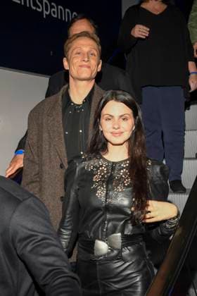 abb Matthias Schweighöfer Schweighoefer and Ruby O Fee as guests on the red carpet at the Berlin premiere of the movie DAS LEBEN DER WÜNSCHE WUENSCHE at UCI East Side Gallery Berlin, on 11 11 2025 in Berlin Berlin Germany