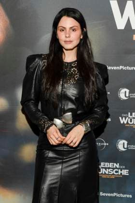 abb Ruby O Fee on the red carpet at the Berlin premiere of the movie DAS LEBEN DER WÜNSCHE WUENSCHE at UCI East Side Gallery Berlin, on 11 11 2025 in Berlin Berlin Germany