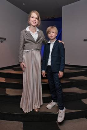 11 11 2025, Luise Landau and Anton Landau at the premiere of Das Leben Der Wünsche, UCI East Side Gallery, Berlin, Berlin