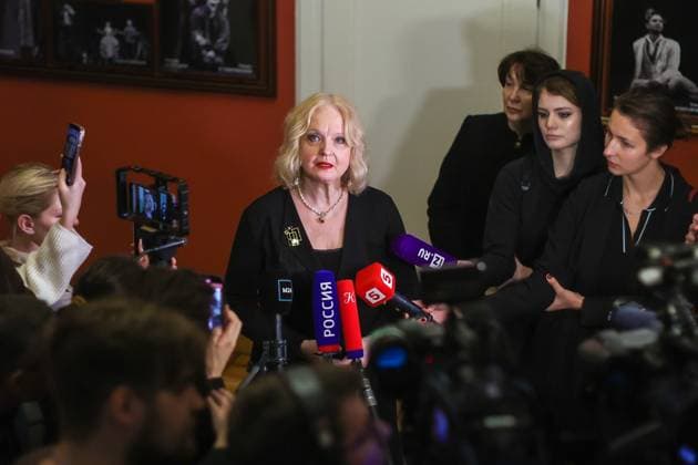 12.11.2025. Russia. Moscow. Actress Elena Sotnikova at the farewell ceremony with People s Artist of Russia Vladimir Simonov at the Evgeny Vakhtangov Theater. Alexey Belkin NEWS.ru BelkinxAlexey