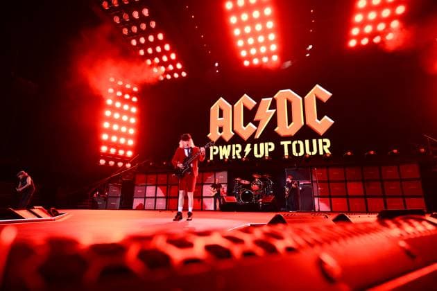 ACDC TOUR MELBOURNE, Angus Young during a performance by Australian rock band AC DC at the MCG, in Melbourne, Wednesday, November 12, 2025. ( NO ARCHIVING MELBOURNE VICTORIA AUSTRALIA  Copyright: xJOELxCARRETTx 20251112178749596669