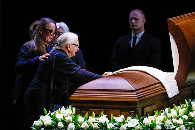 RUSSIA, MOSCOW - NOVEMBER 12, 2025: A farewell ceremony for the late actor Vladimir Simonov at Vakhtangov Theatre. Vladimir Simonov passed away on 8 November 2025 at the age of 68 Moscow Russia  - ZUMAt113 20251112_zaa_t113_146 Copyright: xYuliaxMorozovax