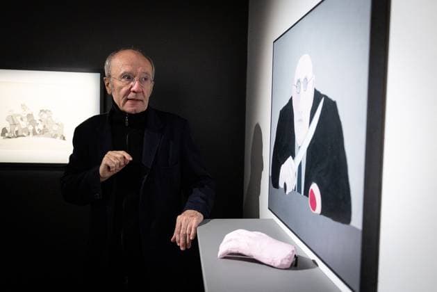 Exhibition of Philippe Geluck - Paris AJ Portrait of Philippe Geluck during the opening of the exhibition (vernissage) of Philippe Geluck, author of the comic book (Bande dessinee, BD, Livre) strip Le Chat at the Maillol Museum in Paris, France on November 12, 2025. Photo by Alexis Jumeau ABACAPRESS.COM Paris France  Copyright: xJumeauxAlexis ABACAx