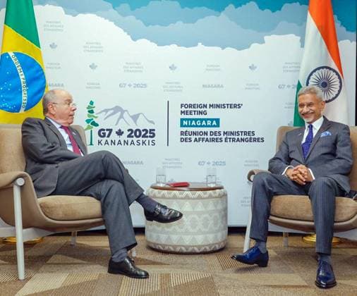 RECORD DATE NOT STATED External Affairs Minister S. Jaishankar meets Brazil Foreign Minister Mauro Vieira for the G7 Foreign Ministers meet Niagara Region, Nov 12 (ANI): External Affairs Minister S. Jaishankar meets Brazil Foreign Minister Mauro Vieira for the G7 Foreign Ministers meet, on Wednesday. (@DrSJaishankar ANI Photo) Niagara region Ontario Canada Copyright: xANIx ANI_20251112050