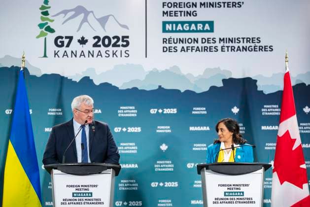 November 12, 2025, Niagara-On-The-Lake, On, Canada: Minister of Foreign Affairs of Ukraine Andrii Sybiha delivers remarks with Foreign Affairs Minister Anita Anand during the G7 Foreign Ministers Meeting in Niagara-on-the-Lake on Wednesday, Nov. 12, 2025. Niagara-On-The-Lake Canada  - ZUMAc35_ 20251112_zaf_c35_018 Copyright: xNickxIwanyshynx