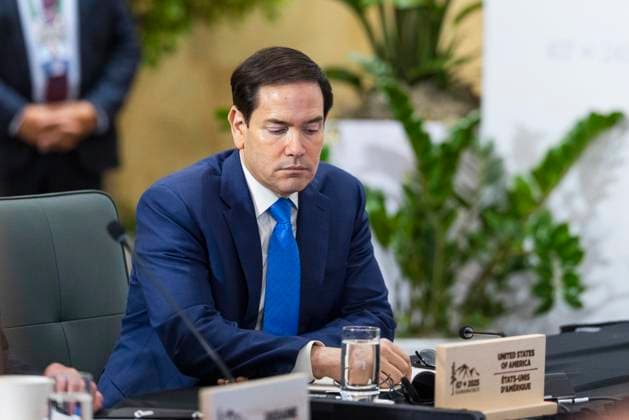 November 12, 2025, Niagara-On-The-Lake, On, Canada: U.S. Secretary of State Marco Rubio listens during a meeting on maritime security with foreign ministers during the G7 Foreign Ministers Meeting in Niagara-on-the-Lake, Ont., on Wednesday, Nov. 12, 2025. Niagara-On-The-Lake Canada  - ZUMAc35_ 20251112_zaf_c35_038 Copyright: xNickxIwanyshynx
