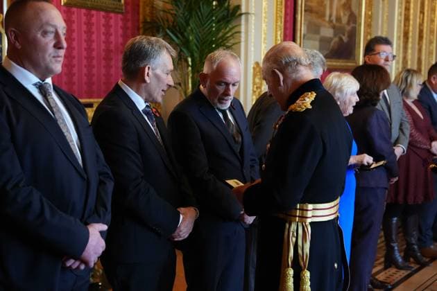 Elizabeth Emblem service Mr. Paul Toombs (Son) receives the Elizabeth Emblem from King Charles III at Windsor Castle, Berkshire, for Mr. William Toombs, H.M. Customs. Picture date: Wednesday November 12, 2025., Credit:Jonathan Brady Avalon UK, London  Copyright: xJonathanxBradyx xAvalonx 1052082984