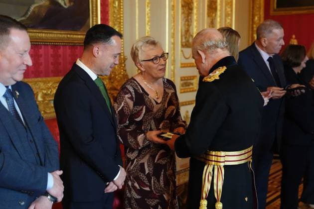 Elizabeth Emblem service Mrs. Alwyn Baird (Widow) receives the Elizabeth Emblem from King Charles III at Windsor Castle, Berkshire, for Constable Richard Baird, Royal Ulster Constabulary Picture date: Wednesday November 12, 2025., Credit:Jonathan Brady Avalon UK, London  Copyright: xJonathanxBradyx xAvalonx 1052083006