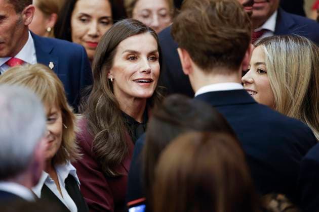 Spanish Queen Letizia during a meeting with Spanisrds who live in China held in Beijing, China on 13 November 2025 on the occasion of a royal official visit to China. Spanish royal couple meet Spaniards who live in China !ACHTUNG: NUR REDAKTIONELLE NUTZUNG!  Copyright: xChemaxMoyax GRAF3110 20251113-55018520399_1