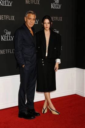 Los Angeles Premiere of Netflix s Jay Kelly - Arrivals LOS ANGELES, CALIFORNIA - NOVEMBER 11: (L-R) George Clooney and Riley Keough at the Los Angeles premiere of Netflix s Jay Kelly at The Egyptian Theatre Hollywood on November 11, 2025 in Los Angeles, California., Credit:Jeffrey Mayer Avalon United States, CA, Los Angeles, The Egyptian Theatre Hollywood  Copyright: xJeffreyxMayerx xAvalonx 1052169452