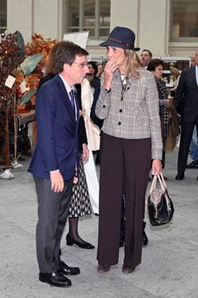 Inauguration of the New Future 2025 Flea Market The Mayor of Madrid, José Luis Martínez Almeida, and Infanta Elena during the inauguration of the New Future 2025 Flea Market at the Crystal Gallery of the Cibeles Palace in Madrid, on November 13, 2025, in Madrid Spain FAMOUSES SOLIDARITY RASTRILLO José Madrid Madrid Madrid Spain  Copyright: xJosÃ xOlivax 7098374