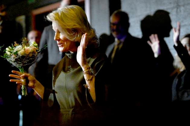 Queen Mathilde attends of the play «Foxfinder» at the Théâtre de Poche BRUSSELS, BELGIUM - NOVEMBER 13 : Queen Mathilde attends a special performance of the play «Foxfinder» at the Théâtre de Poche with deaf and hard-of-hearing students from the Royal Institute for the Deaf and Blind (IRSA) and students from other Brussels schools (the Institut Saint-Louis, the Collège Roi Baudouin and the Institut Redouté-Peiffer) on November 13, 2025 in Brussels, Belgium, 13 11 2025 Brussels Belgium  Copyright: xDidierxLebrunx