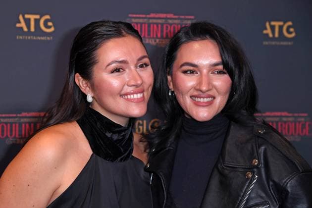 Anna Maria Damm with sister Katharina Damm at the premiere of Sarah Engels at Moulin Rouge Das Musical in the Musical Dome in Cologne on 13 11 2025