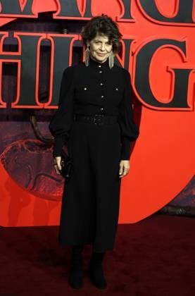 Stranger Things Season 5, Volume 1 screening at the Odeon Luxe, London Linda Hamilton at the Stranger Things Season 5, Volume 1 screening at the Odeon Luxe Leicester Square in London, England. London Odeon Luxe, Leicester Square UK Copyright: xFredxDuvalx