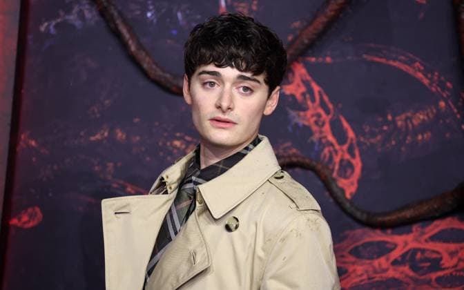 Stranger Things Season 5, Volume 1 screening at the Odeon Luxe, London Noah Schnapp at the Stranger Things Season 5, Volume 1 screening at the Odeon Luxe Leicester Square in London, England. London Odeon Luxe, Leicester Square UK Copyright: xFredxDuvalx