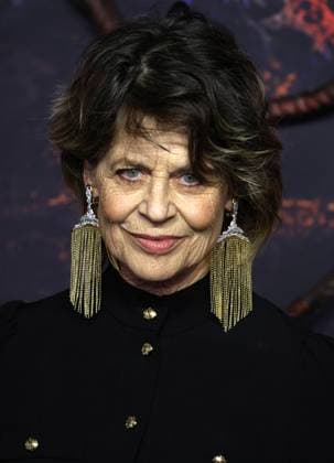 Stranger Things Season 5, Volume 1 screening at the Odeon Luxe, London Linda Hamilton at the Stranger Things Season 5, Volume 1 screening at the Odeon Luxe Leicester Square in London, England. London Odeon Luxe, Leicester Square UK Copyright: xFredxDuvalx