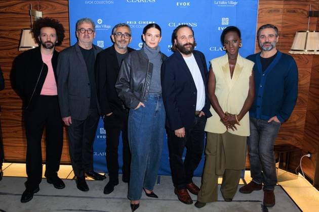 Prix Cinema Evok Collection - Paris William Lebghil, Eric Toledano, Joséphine Japy, Vincent Macaigne, Eye Haïdara and Olivier Nakache attend the Prix Cinema Evok Collection held at the Hotel Brach in Paris, France, on November 13, 2025. Photo by David Boyer ABACAPRESS.COM Paris France  Copyright: xBoyerxDavid ABACAx
