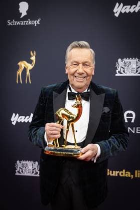 BAMBI Award 2025 Lifetime achievement award winner Roland Kaiser Presentation of the 77 BAMBI 2025 at the Bavaria Film Studios in Munich Copyright: xEventpressxFuhrx