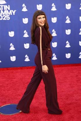 Sofia Reyes arrives for the 26th annual Latin Grammy Awards at the MGM Garden Arena in Las Vegas, Nevada on Thursday, November 13, 2025.  LAV20251113003 JAMESxATOA
