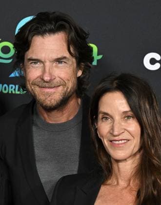 ˜Zootopia 2™ World Premiere Jason Bateman and Amanda Anka arriving to Zootopia 2 world premiere held at the El Capitan Theatre on November 13, 2025 in Hollywood, Ca. Hollywood El Capitan Theatre California USA Copyright: xStarbuck AFF-USA.COMx
