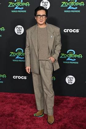 ˜Zootopia 2™ World Premiere Ke Huy Quan arriving to Zootopia 2 world premiere held at the El Capitan Theatre on November 13, 2025 in Hollywood, Ca. Hollywood El Capitan Theatre California USA Copyright: xStarbuck AFF-USA.COMx