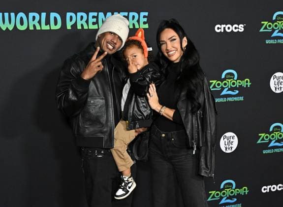 ˜Zootopia 2™ World Premiere Nick Cannon, Legendary Love Cannon and Breana Tiesi arriving to Zootopia 2 world premiere held at the El Capitan Theatre on November 13, 2025 in Hollywood, Ca. Hollywood El Capitan Theatre California USA Copyright: xStarbuck AFF-USA.COMx