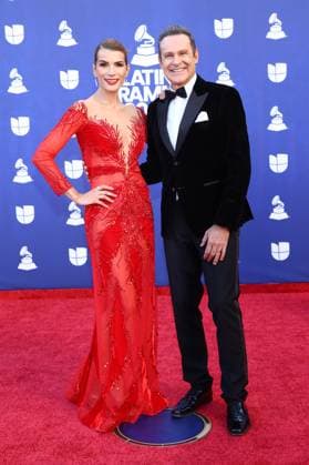(L-R) Cristy Bernal and Alan Tacher arrive for the 26th annual Latin Grammy Awards at the MGM Garden Arena in Las Vegas, Nevada on Thursday, November 13, 2025.  LAV20251113018 JAMESxATOA