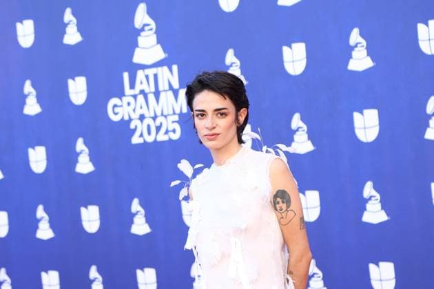 Zoe Gotusso arrives for the 26th annual Latin Grammy Awards at the MGM Garden Arena in Las Vegas, Nevada on Thursday, November 13, 2025.  LAV20251113034 JAMESxATOA