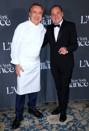 L Alliance Gala 2025 - NYC Daniel Boulud, Jean-Georges Vongerichten attend the Gala L Alliance Gala at the Plaza Hotel in New York, NY on November 13, 2025. Photo by Charles Guerin ABACAPRESS.COM New York City NY United States  Copyright: xGuerinxCharles ABACAx