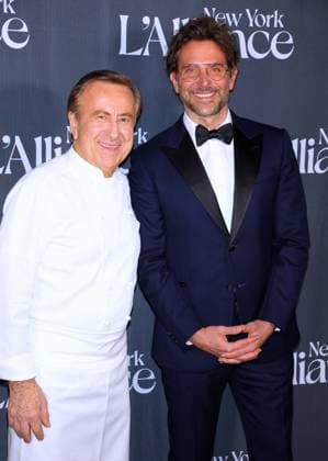 L Alliance Gala 2025 - NYC Daniel Boulud, Bradley Cooper attend the Gala L Alliance Gala at the Plaza Hotel in New York, NY on November 13, 2025. Photo by Charles Guerin ABACAPRESS.COM New York City NY United States  Copyright: xGuerinxCharles ABACAx