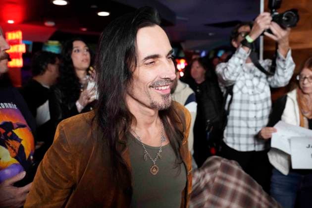 November 13, 2025: Musician - NUNO BETTENCOURT at the 2025 Bowl for Ronnie celebrity bowling tournament, PINZ Bowling, Studio City, CA, USA, November 13, 2025. The sold-out event which featured many rockers and celebrities, raised funds for the Ronnie James Dio Stand Up and Shout Cancer Fund. The funds are used to support cancer research that focuses on early detection and prevention. Dio passed away from stomach cancer in May 2010 and Bowl For Ronnie started later that year by his wife Wendy Dio. Credit Image cr ZUMA Press - ZUMAmt3_ 20251113_zaf_mt3_013 Copyright: xScottxMitchellx