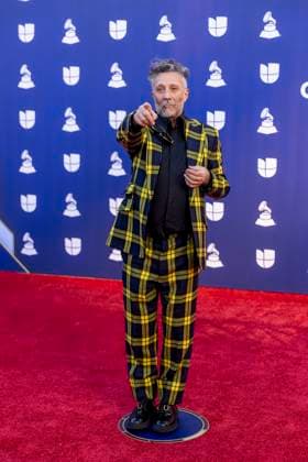 Argentinian singer Fito Paez poses with her Best Pop Song award during 26th Latin Grammy awarding ceremony at MGM Grand Garden Arena in Las Vegas, Nevada, USA, 13 November 2025. Latin Grammy awarding ceremony in Las Vegas !ACHTUNG: NUR REDAKTIONELLE NUTZUNG!  Copyright: xArmandoxArorizox USA6346 20251114-55018532848008_1008