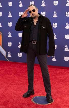 Mexican Singer Pepe Aguilar poses on the red carpet during 26th Latin Grammy awarding ceremony at MGM Grand Garden Arena in Las Vegas, Nevada, USA, 13 November 2025. Latin Grammy awarding ceremony in Las Vegas !ACHTUNG: NUR REDAKTIONELLE NUTZUNG!  Copyright: xArmandoxArorizox USA6385 20251114-55018533239_1