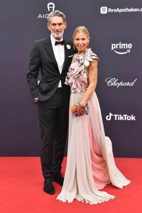 Ilja Grendel and Carina Grendel at the 77 Bambi Awards 2025 in the Bavaria Filmstudios Munich, 13 11 2025 Foto:xB.xInsingerx xFuturexImagex bambi_5102