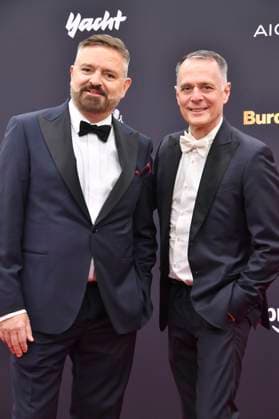 Adrian Runhof and Johnny Talbot at the 77 Bambi Awards 2025 at the Bavaria Filmstudios Munich, 13 11 2025 Foto:xB.xInsingerx xFuturexImagex bambi_5111