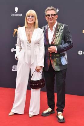 Hans Sigl with his wife Susanne Sigl at the 77 Bambi Awards 2025 at the Bavaria Film Studios in Munich, 13 11 2025 Foto:xB.xInsingerx xFuturexImagex bambi_5145