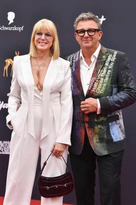 Hans Sigl with his wife Susanne Sigl at the 77 Bambi Awards 2025 at the Bavaria Film Studios in Munich, 13 11 2025 Foto:xB.xInsingerx xFuturexImagex bambi_5146