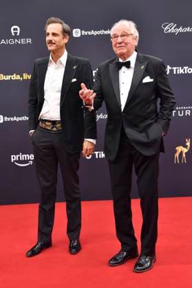 Max von Thun with his father Friedrich von Thun at the 77 Bambi Awards 2025 at the Bavaria Film Studios in Munich, 13 11 2025 Foto:xB.xInsingerx xFuturexImagex bambi_5164