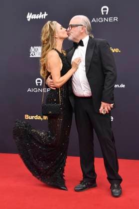 Claudelle Deckert with husband Peter Olsson at the 77 Bambi Awards 2025 in the Bavaria Filmstudios Munich, 13 11 2025 Foto:xB.xInsingerx xFuturexImagex bambi_5222