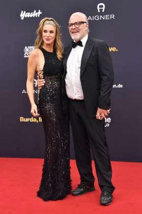 Claudelle Deckert with husband Peter Olsson at the 77 Bambi Awards 2025 in the Bavaria Filmstudios Munich, 13 11 2025 Foto:xB.xInsingerx xFuturexImagex bambi_5223