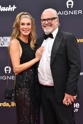 Claudelle Deckert with husband Peter Olsson at the 77 Bambi Awards 2025 in the Bavaria Filmstudios Munich, 13 11 2025 Foto:xB.xInsingerx xFuturexImagex bambi_5224