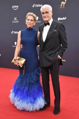 Sky du Mont with partner Julia Schütze at the 77 Bambi Awards 2025 at the Bavaria Film Studios in Munich, 13 11 2025 Foto:xB.xInsingerx xFuturexImagex bambi_5228