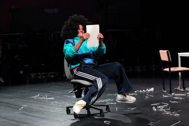 Theresa Henning during the photo rehearsal for On Air On Fire at the Theater an der Parkaue in Berlin, 13 November 2025 A docufictional journey through time by Marion Brasch Directed by Alexander Riemenschneider Stage and costumes by Maria Alice Bahra Premiere is on 16 November 2025 Theater an der Parkaue Berlin On Air On Fire