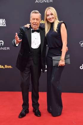 Roland Kaiser with daughter Annalena Keiler at the 77 Bambi Awards 2025 in the Bavaria Filmstudios Munich, 13 11 2025 Foto:xB.xInsingerx xFuturexImagex bambi_5343