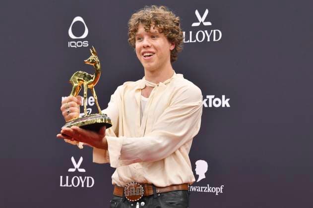 Zartmann at the 77 Bambi Awards 2025 in the Bavaria Filmstudios Munich, 13 11 2025 Foto:xB.xInsingerx xFuturexImagex bambi_5547