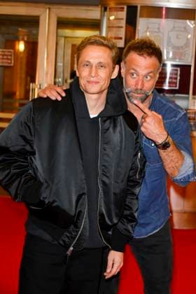 abb WuenscheEssen Matthias Schweighöfer Schweighoefer actor Erik Schmitt director on the red carpet at the NRW premiere of the movie DAS LEBEN DER WÜNSCHE WUENSCHE at Lichtburg cinema on 13 02 2025 in Essen, NRW Germany