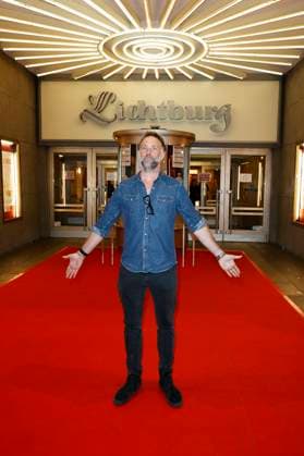 Erik Schmitt at the premiere of the cinema film Das Leben der Wünsche at the Lichtburg Essen, 13 11 2025 Foto:xT.xSchröerx xFuturexImagex wuensche_essen_5102